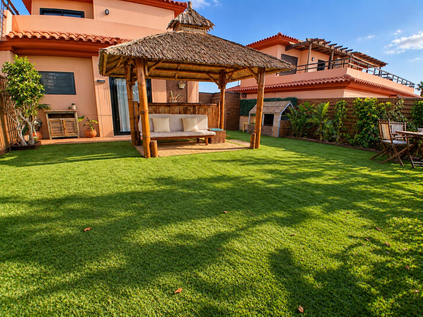 Chalet for Sale in La Oliva