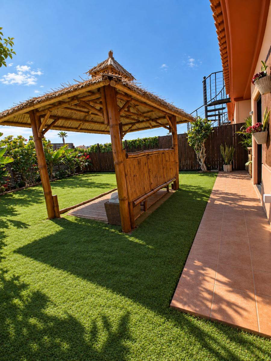 Chalet for Sale in La Oliva