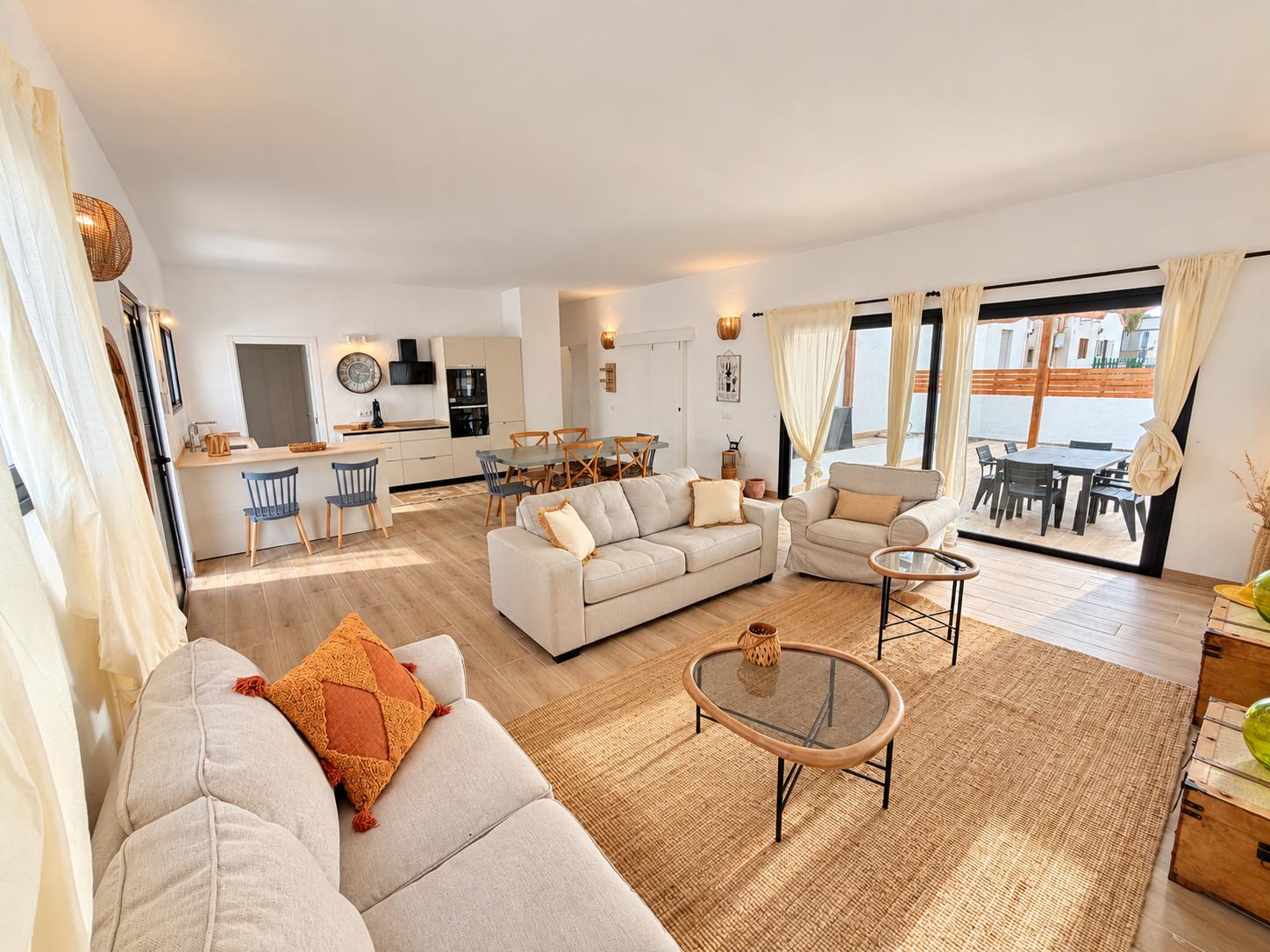Chalet for Sale in La Oliva