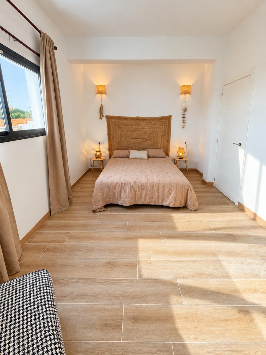 Chalet for Sale in La Oliva