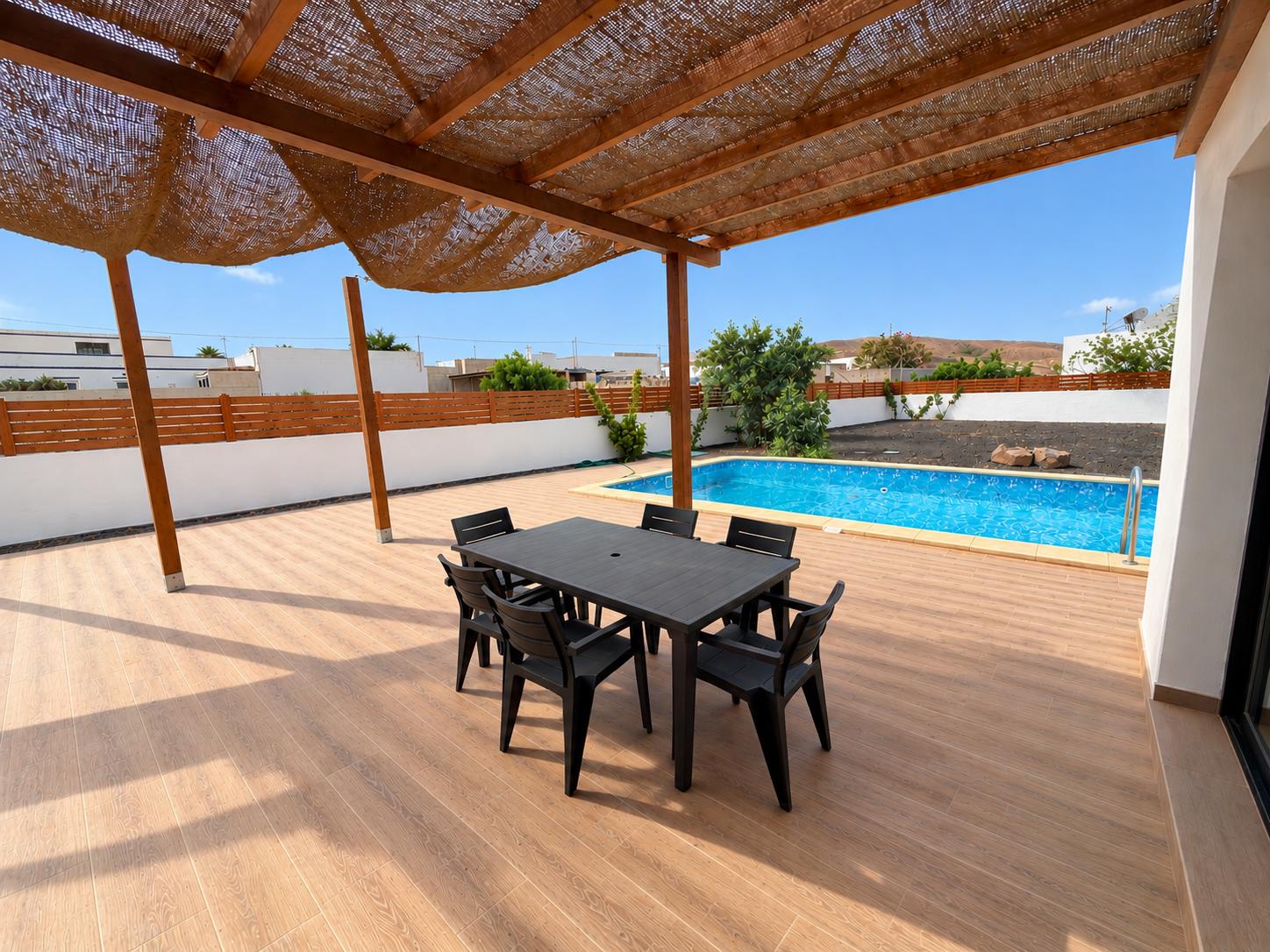Chalet for Sale in La Oliva