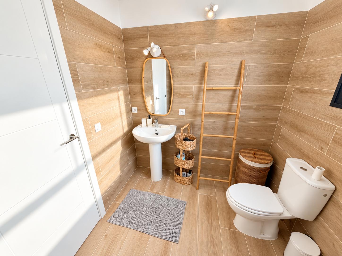 Chalet for Sale in La Oliva