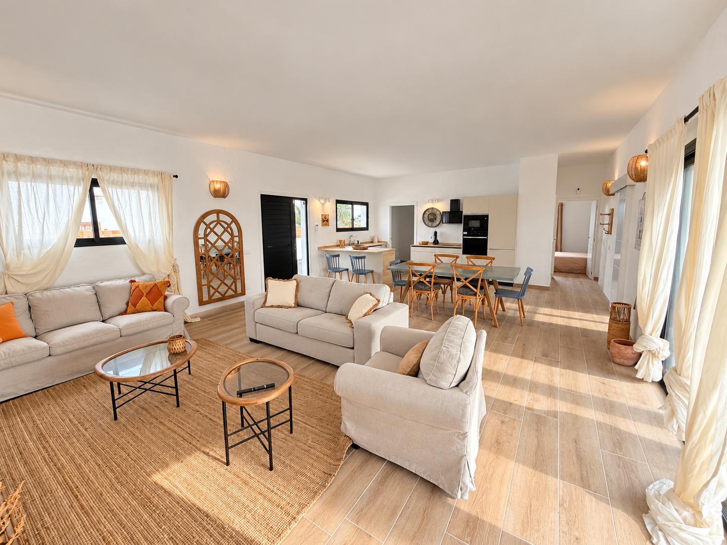 Chalet for Sale in La Oliva