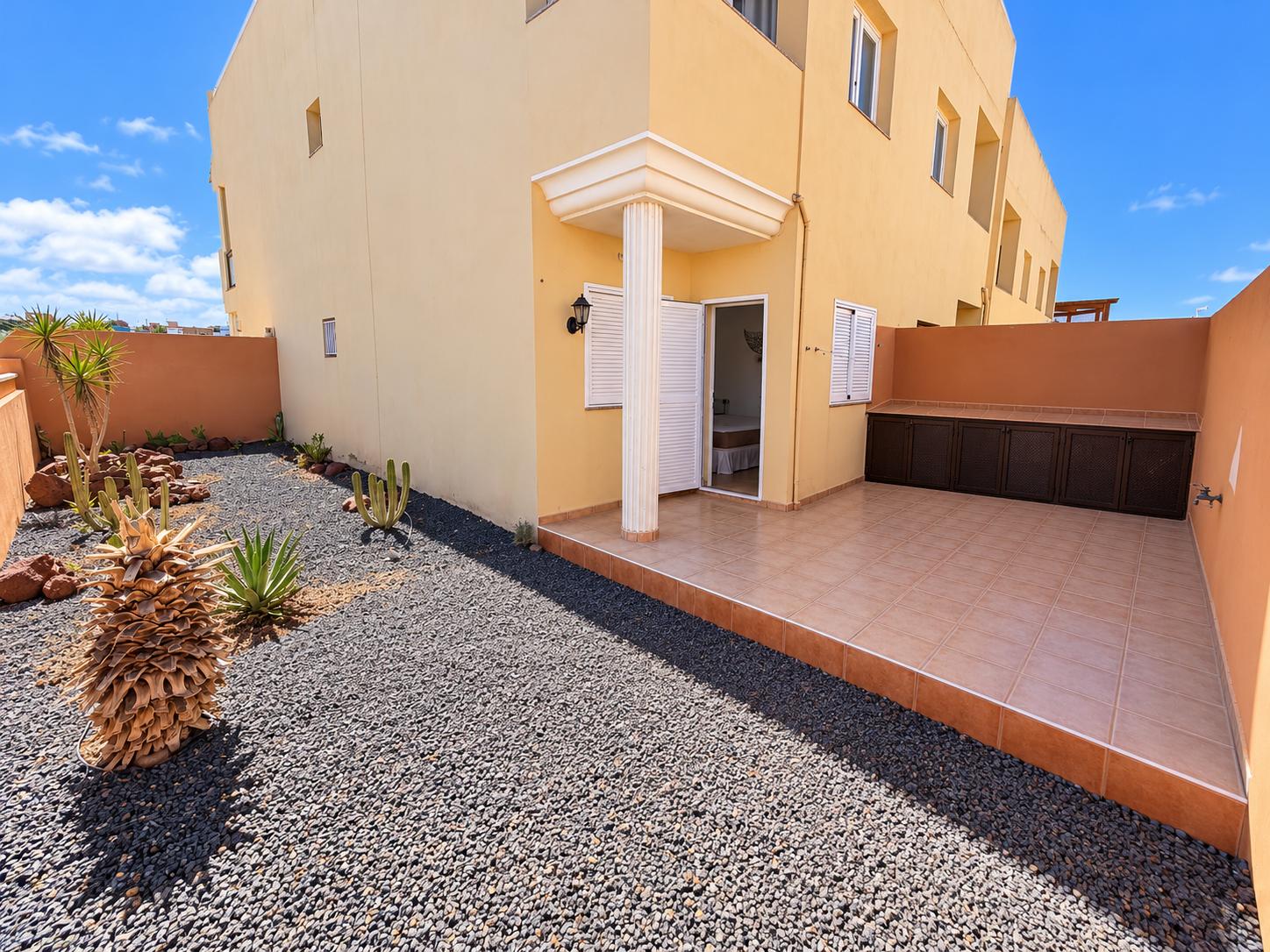 Flat for Sale in La Oliva