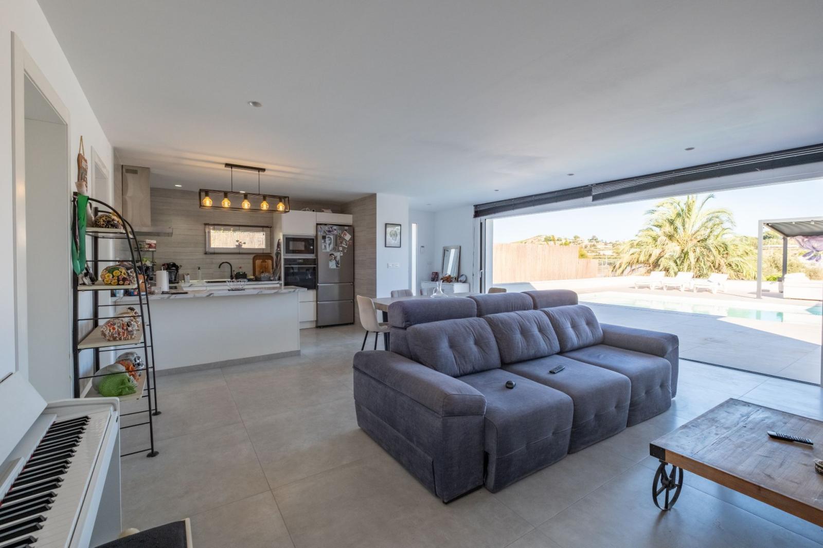 Chalet for Sale in Aspe