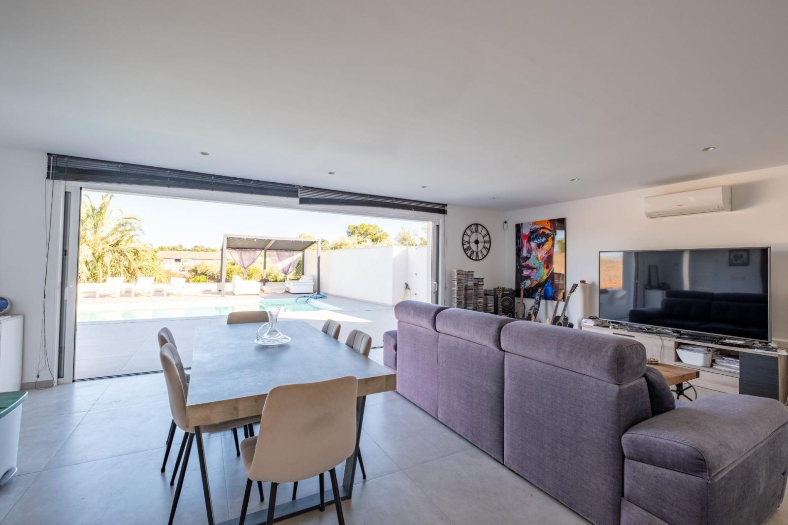Chalet for Sale in Aspe