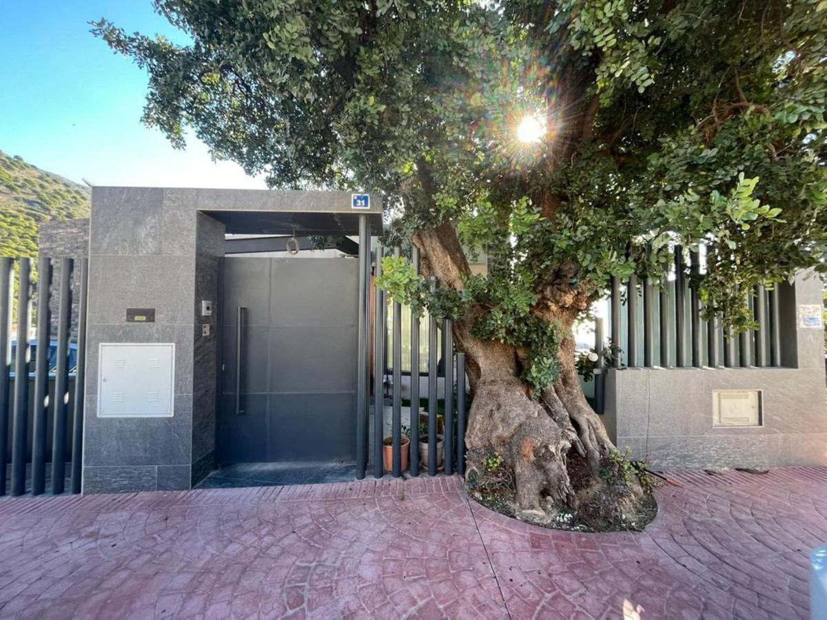 Villa for Sale in Benalmádena