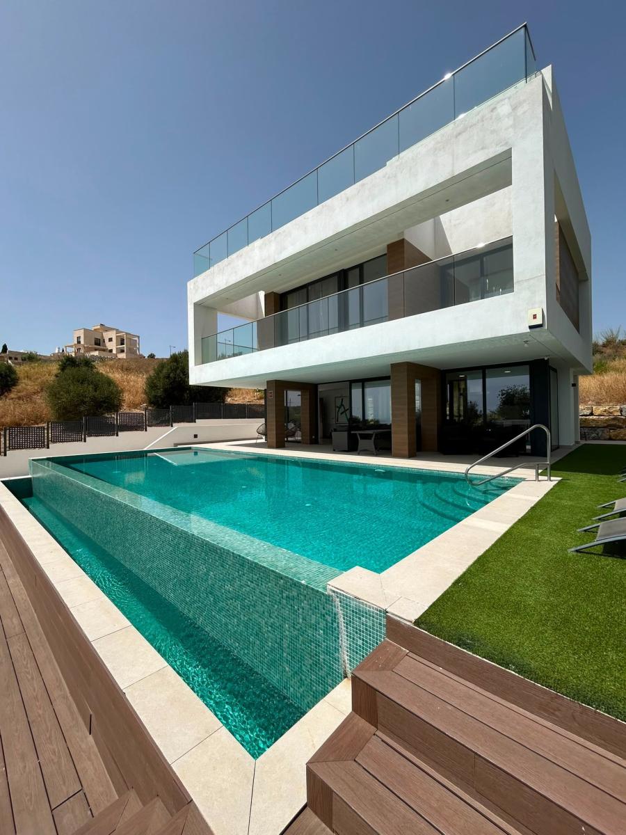 Villa en Venta en Estepona