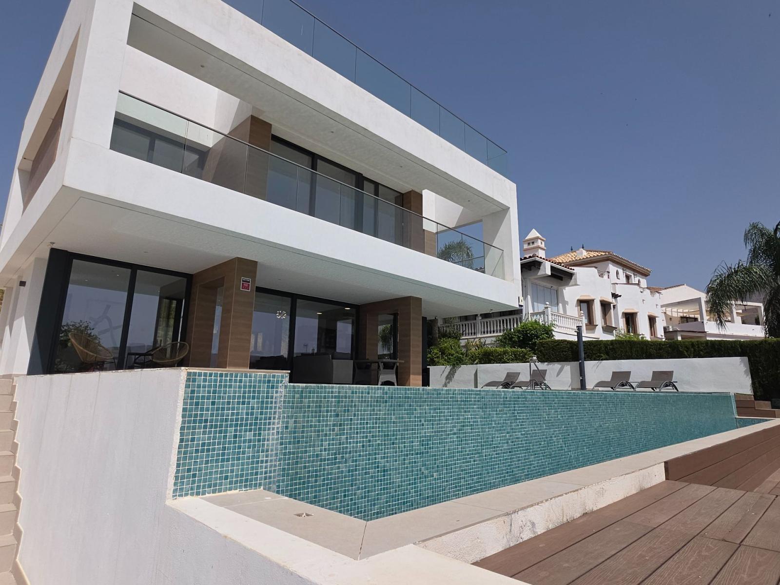 Villa for Sale in Estepona
