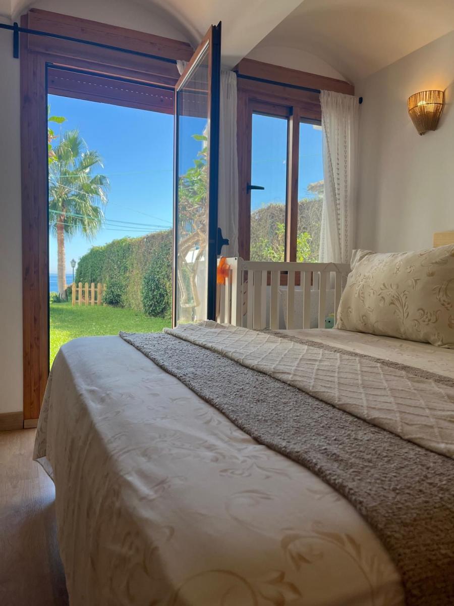 Chalet for Sale in Estepona
