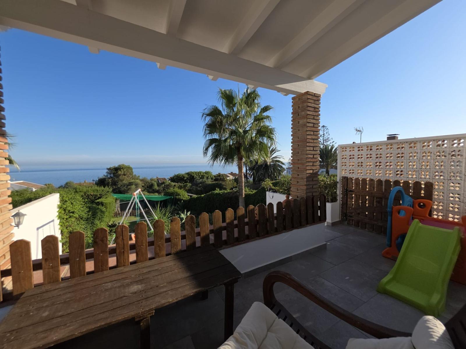 Chalet for Sale in Estepona