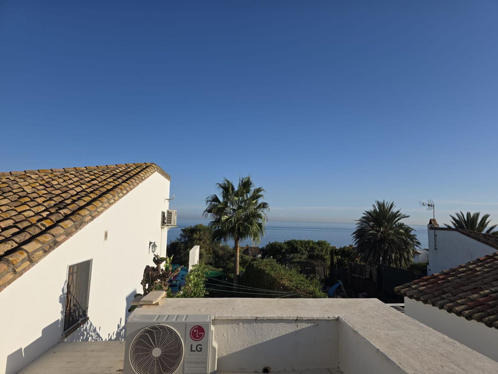 Chalet for Sale in Estepona