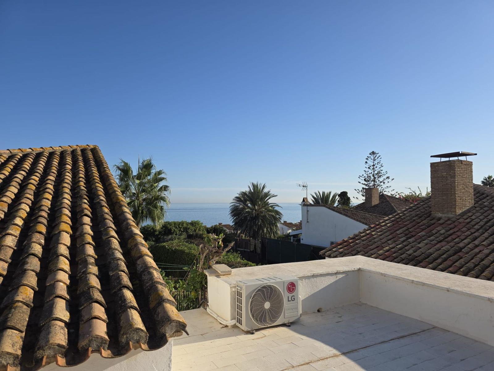 Chalet for Sale in Estepona