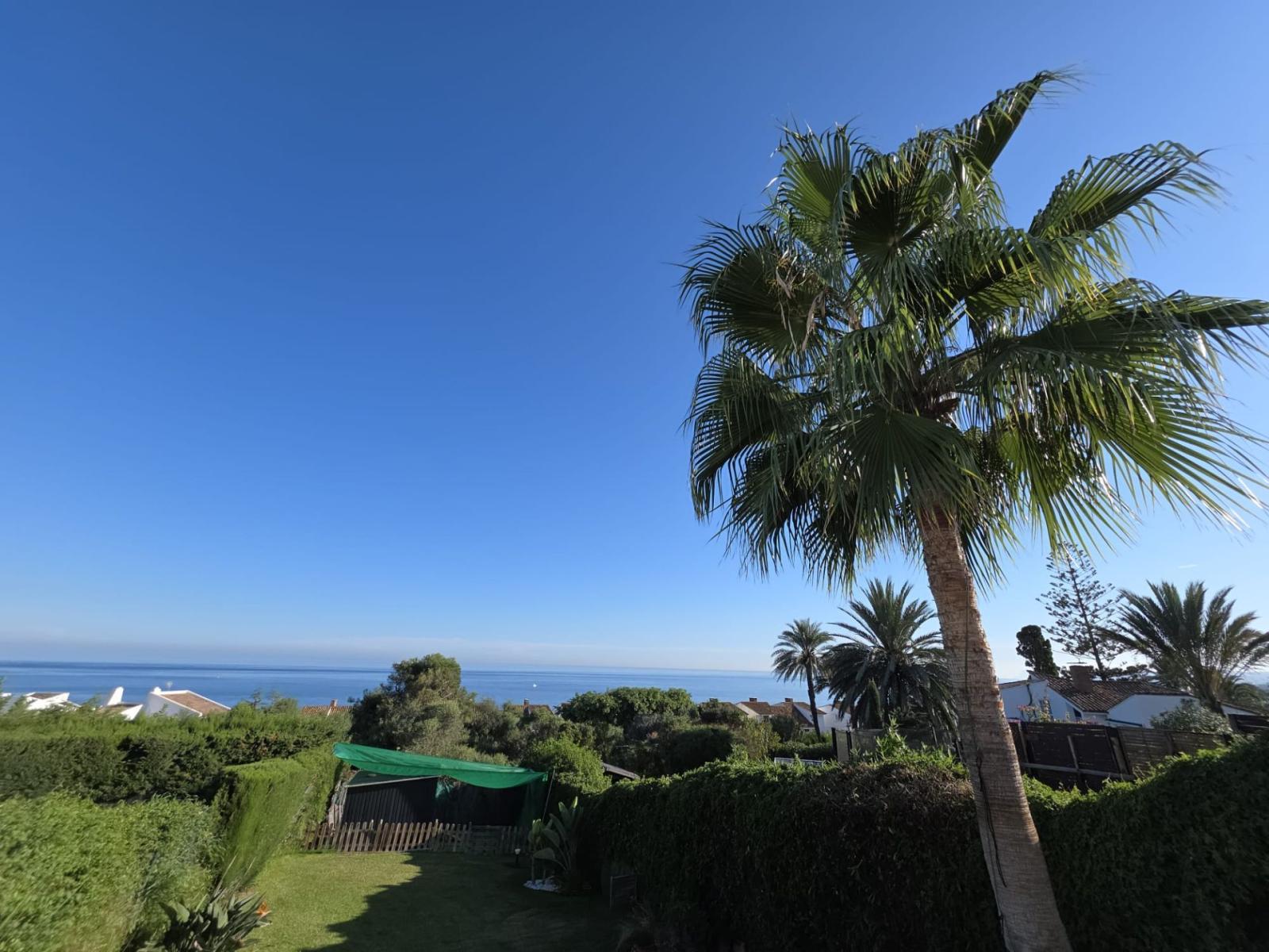 Chalet for Sale in Estepona