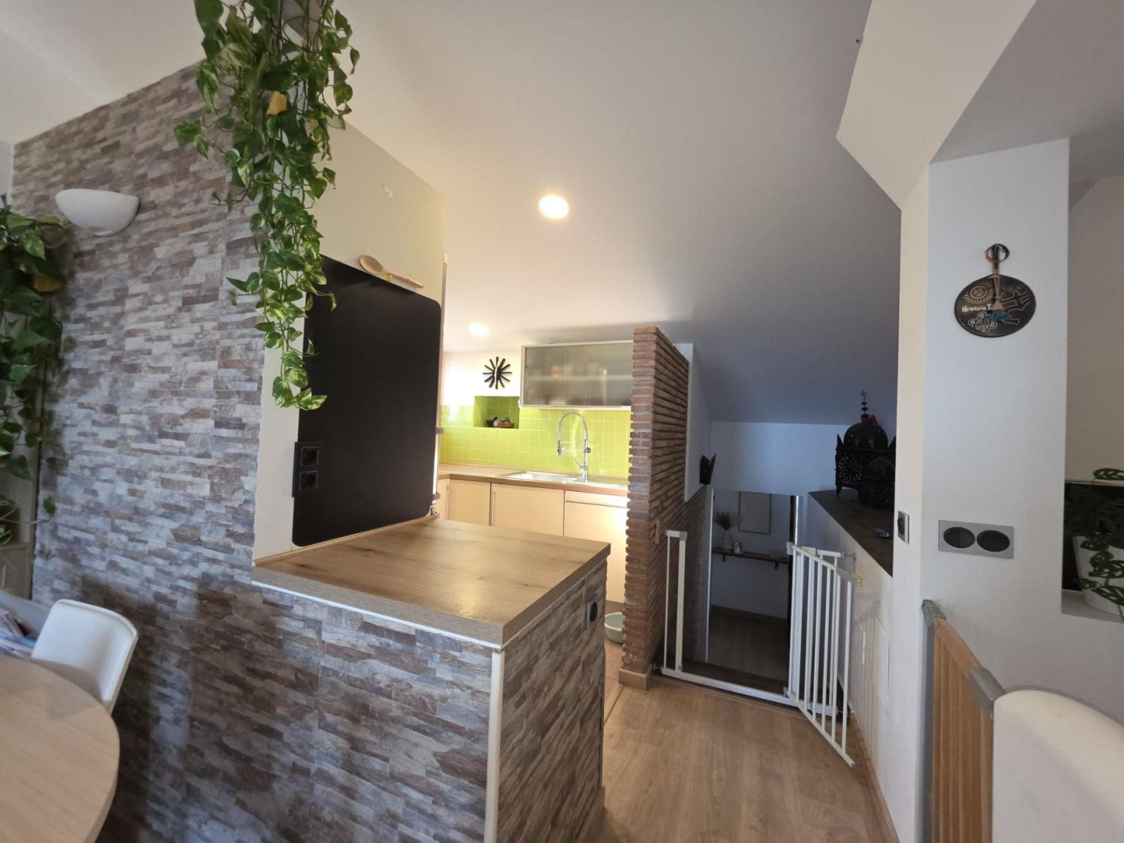 Chalet for Sale in Estepona