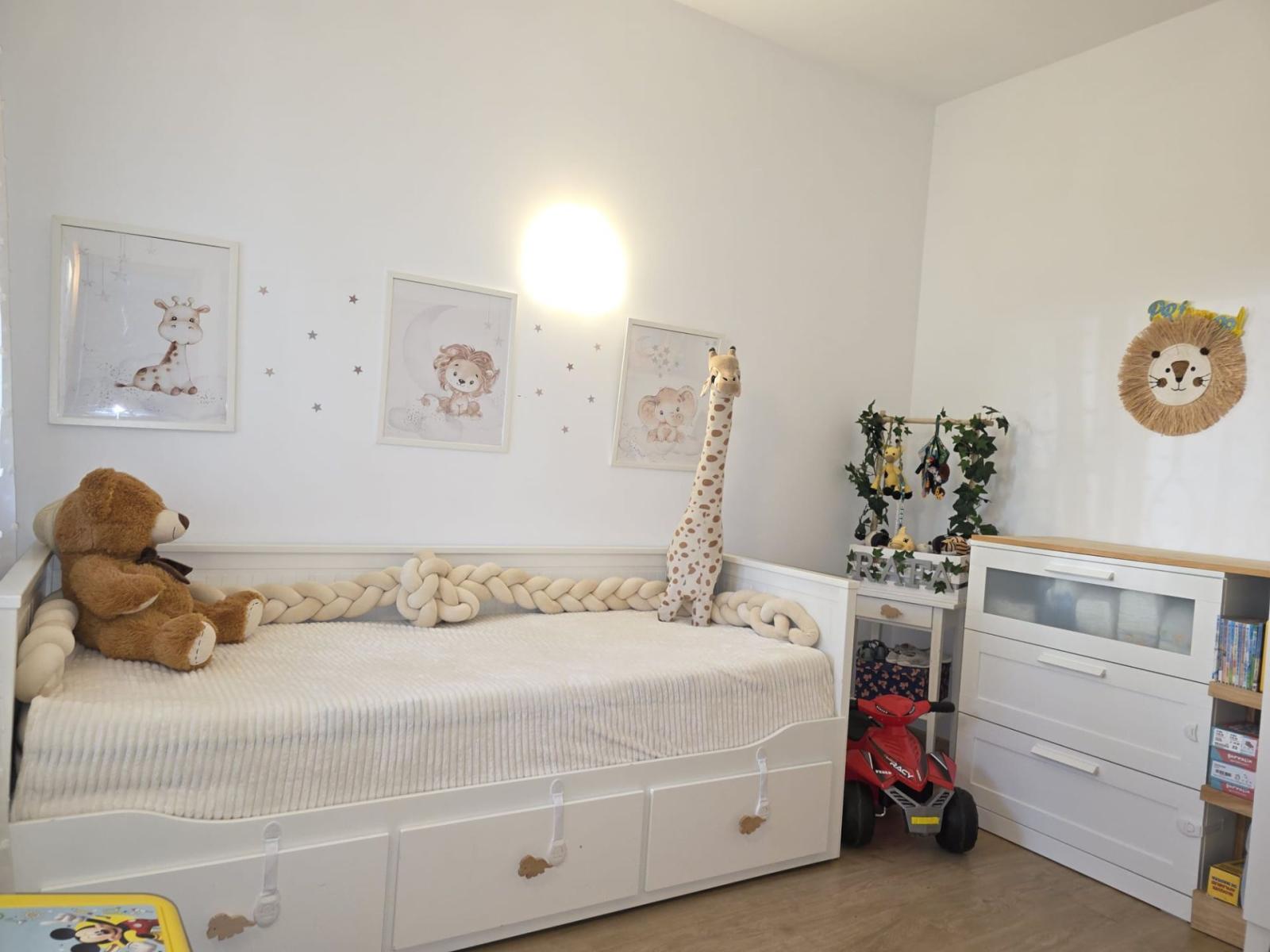 Chalet for Sale in Estepona