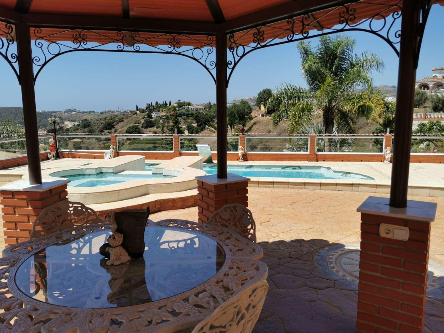 Chalet for Sale in Mijas
