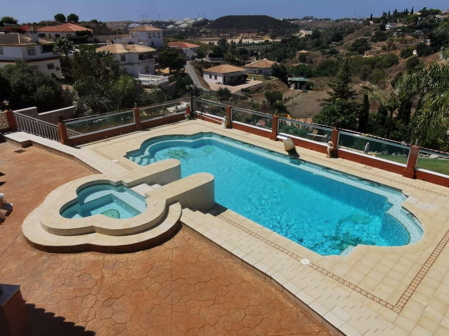 Chalet for Sale in Mijas