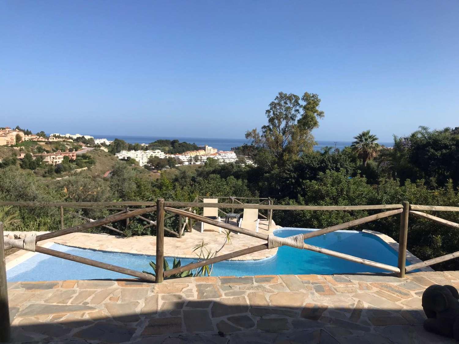 Villa for Rent in Benalmádena