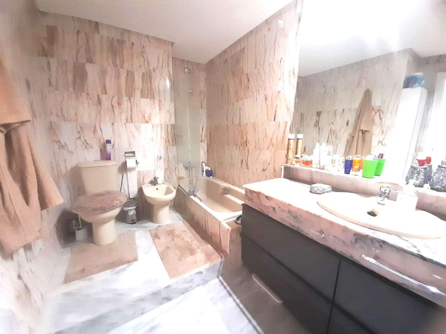 Apartment for Rent in Benalmádena