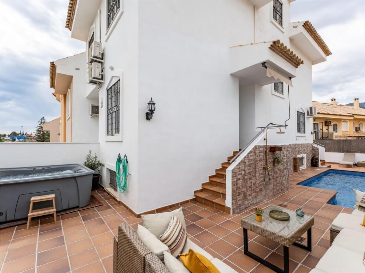 Villa for Rent in Fuengirola