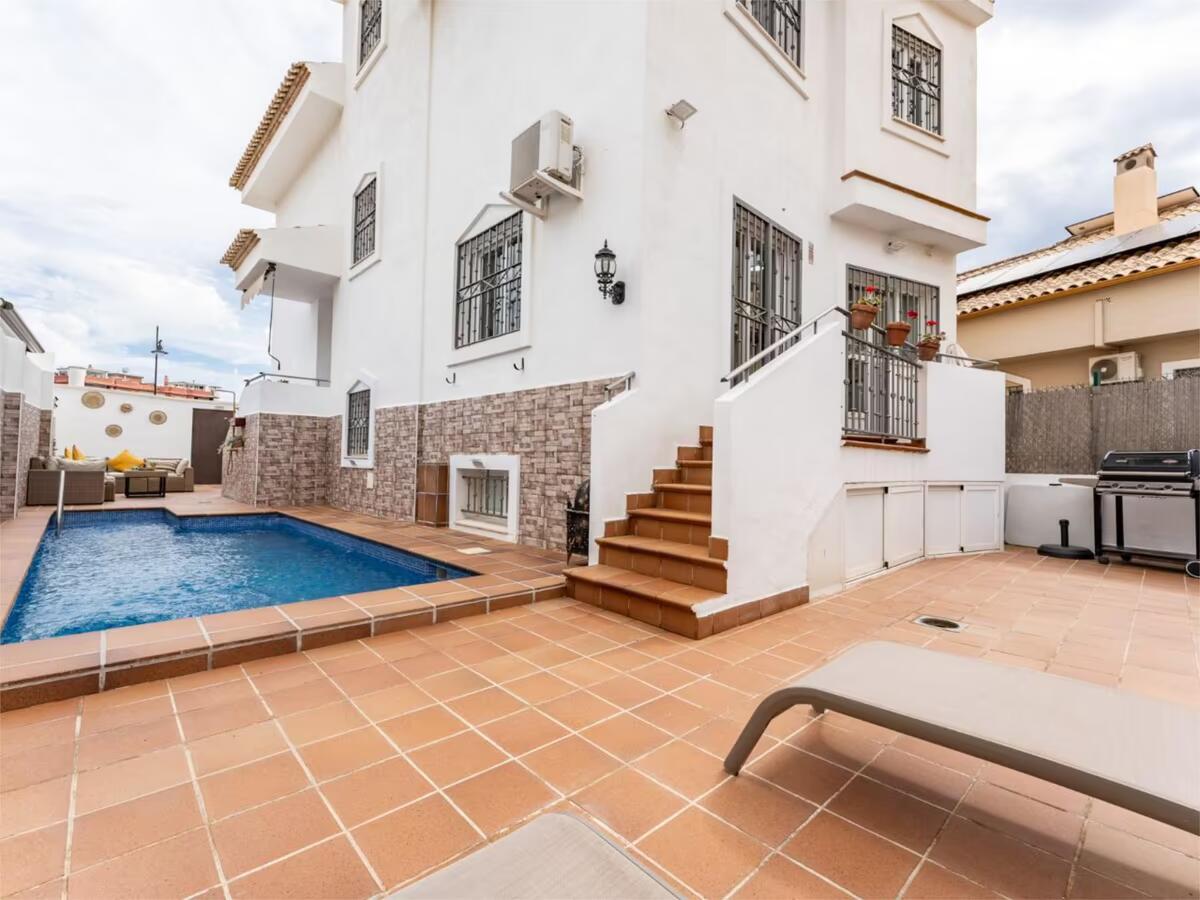 Villa for Rent in Fuengirola