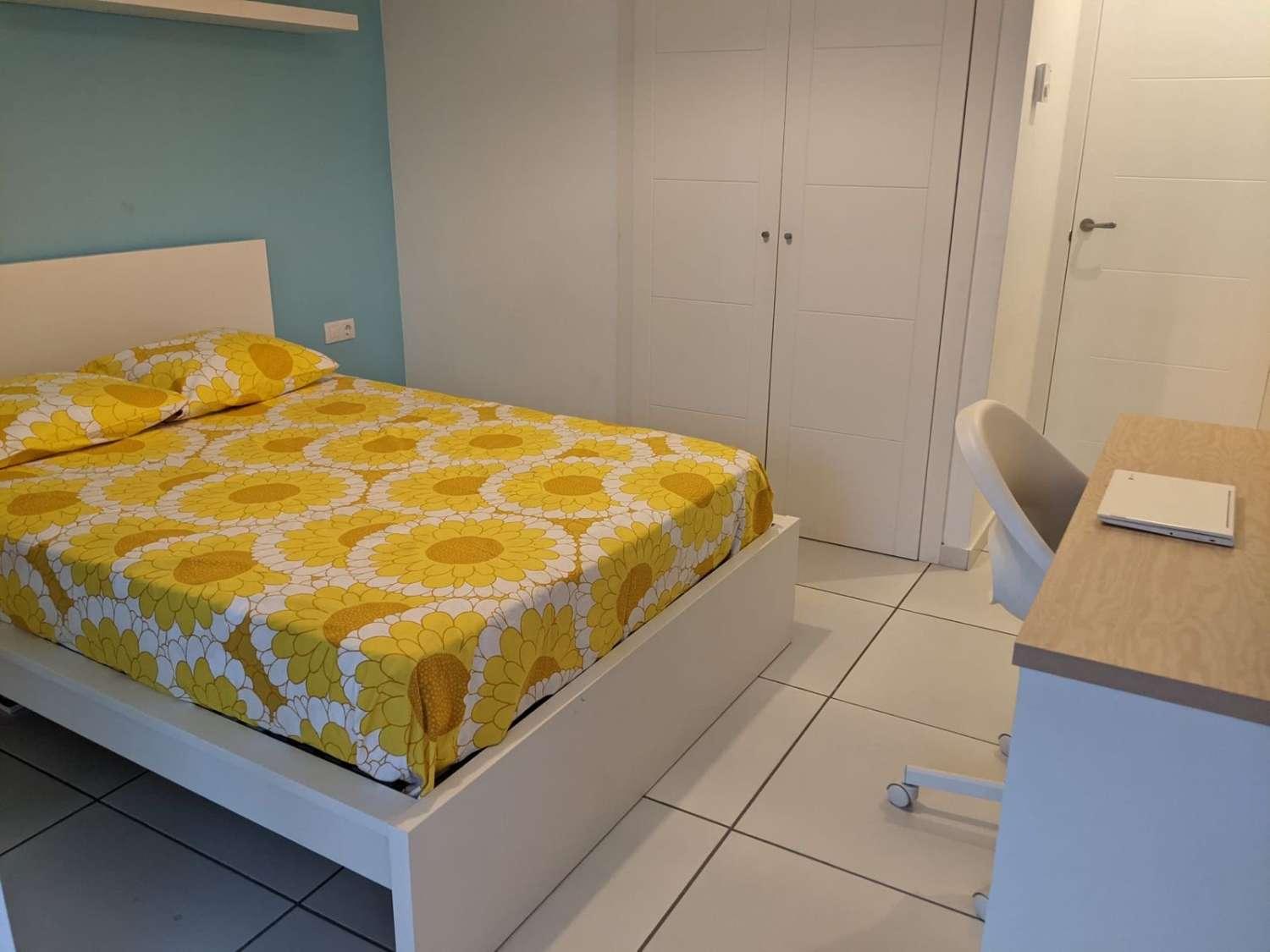 Pareado en Alquiler en Benalmádena