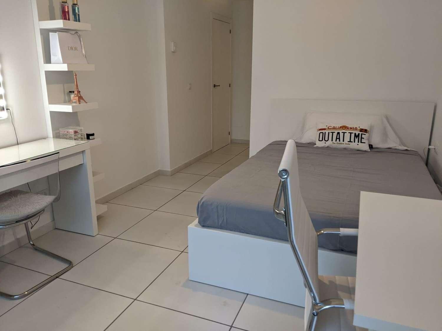 Pareado en Alquiler en Benalmádena