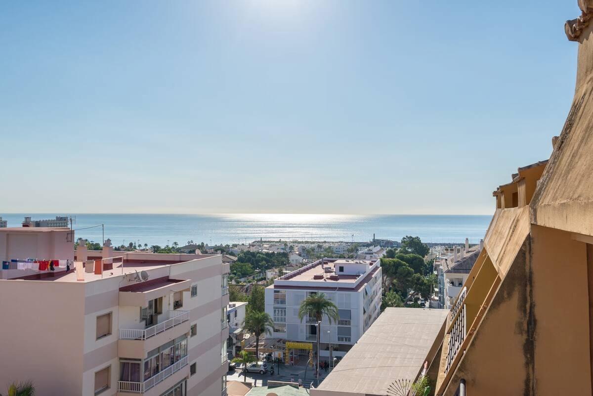 Penthouse for Rent in Benalmádena