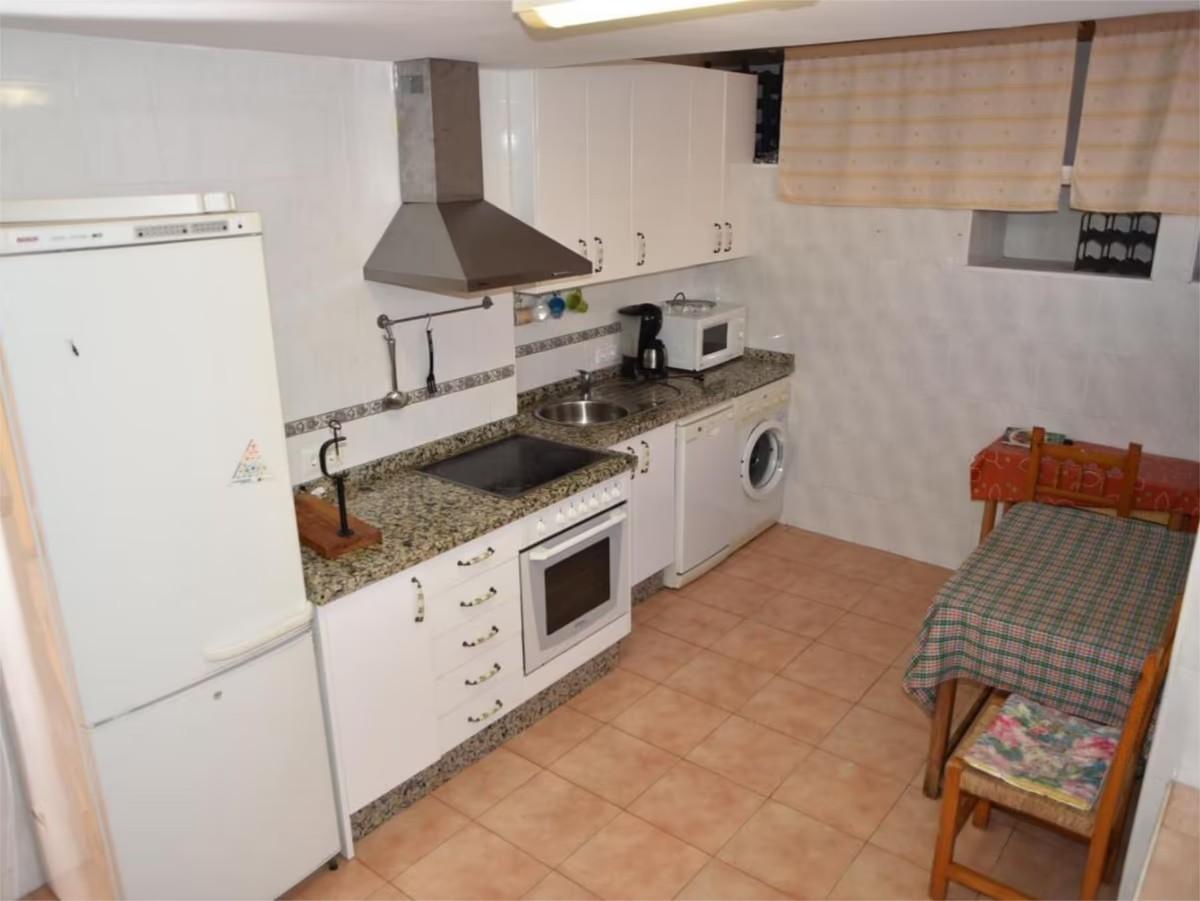 Villa for Sale in Benalmádena