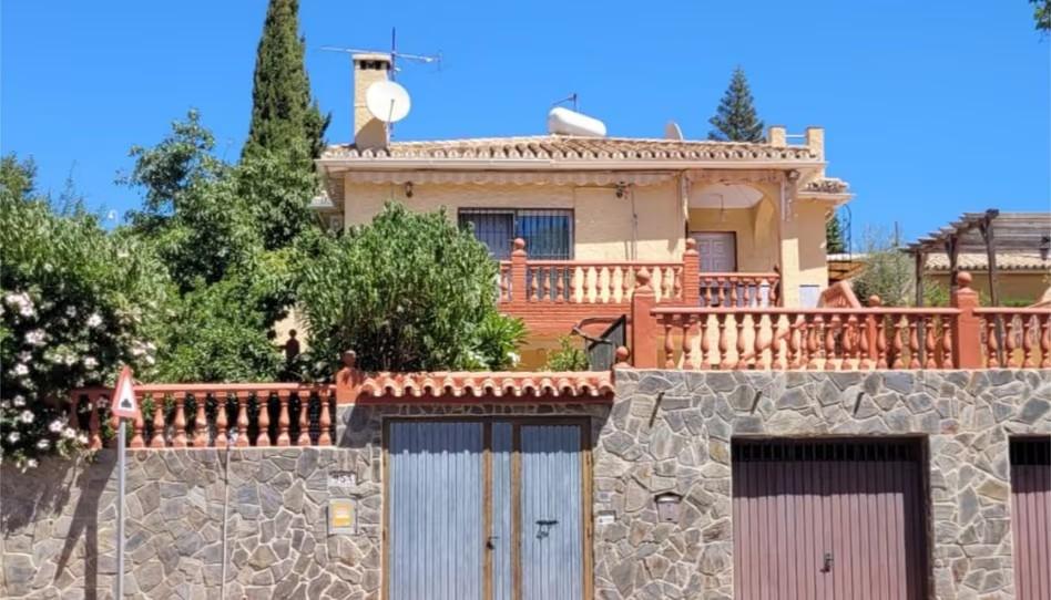 Villa for Sale in Benalmádena