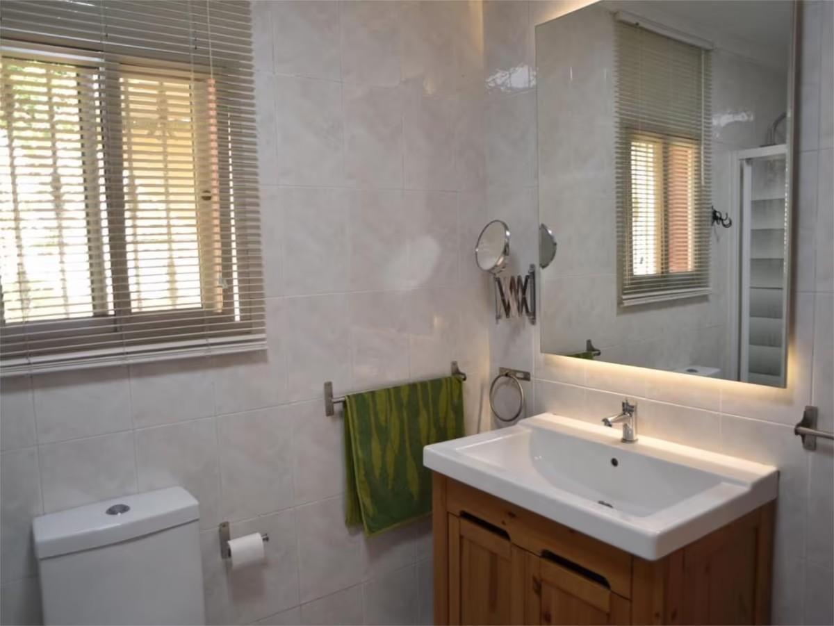Villa for Sale in Benalmádena