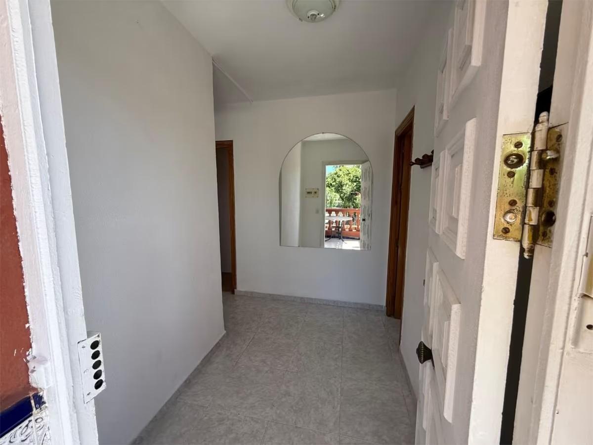 Villa for Sale in Benalmádena