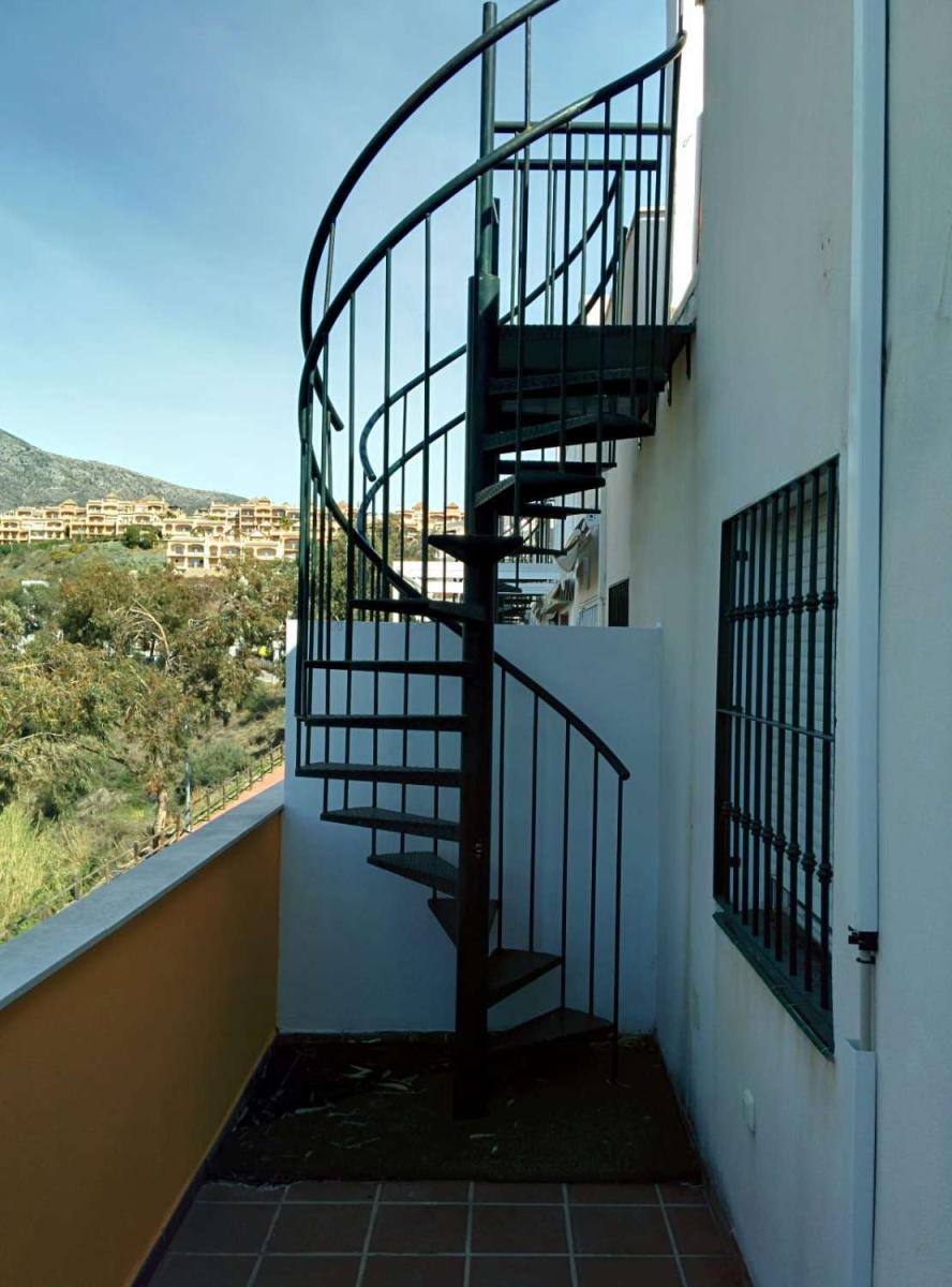 Penthouse for Rent in Benalmádena