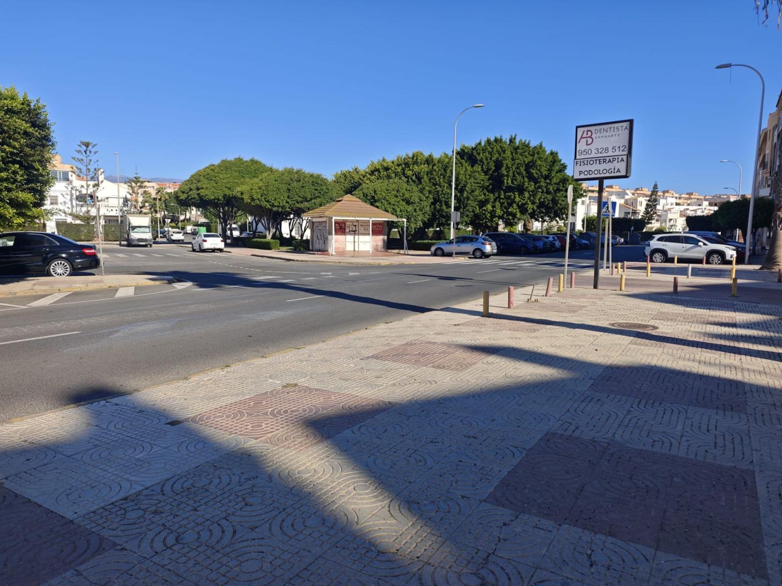 Premise for Rent in Roquetas de Mar