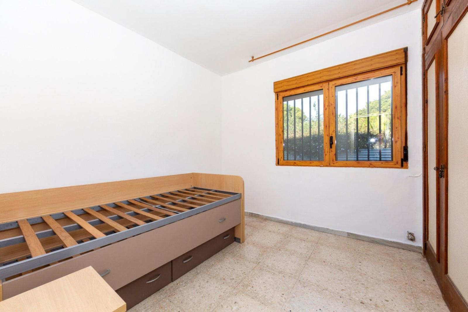 Chalet for Sale in Roquetas de Mar