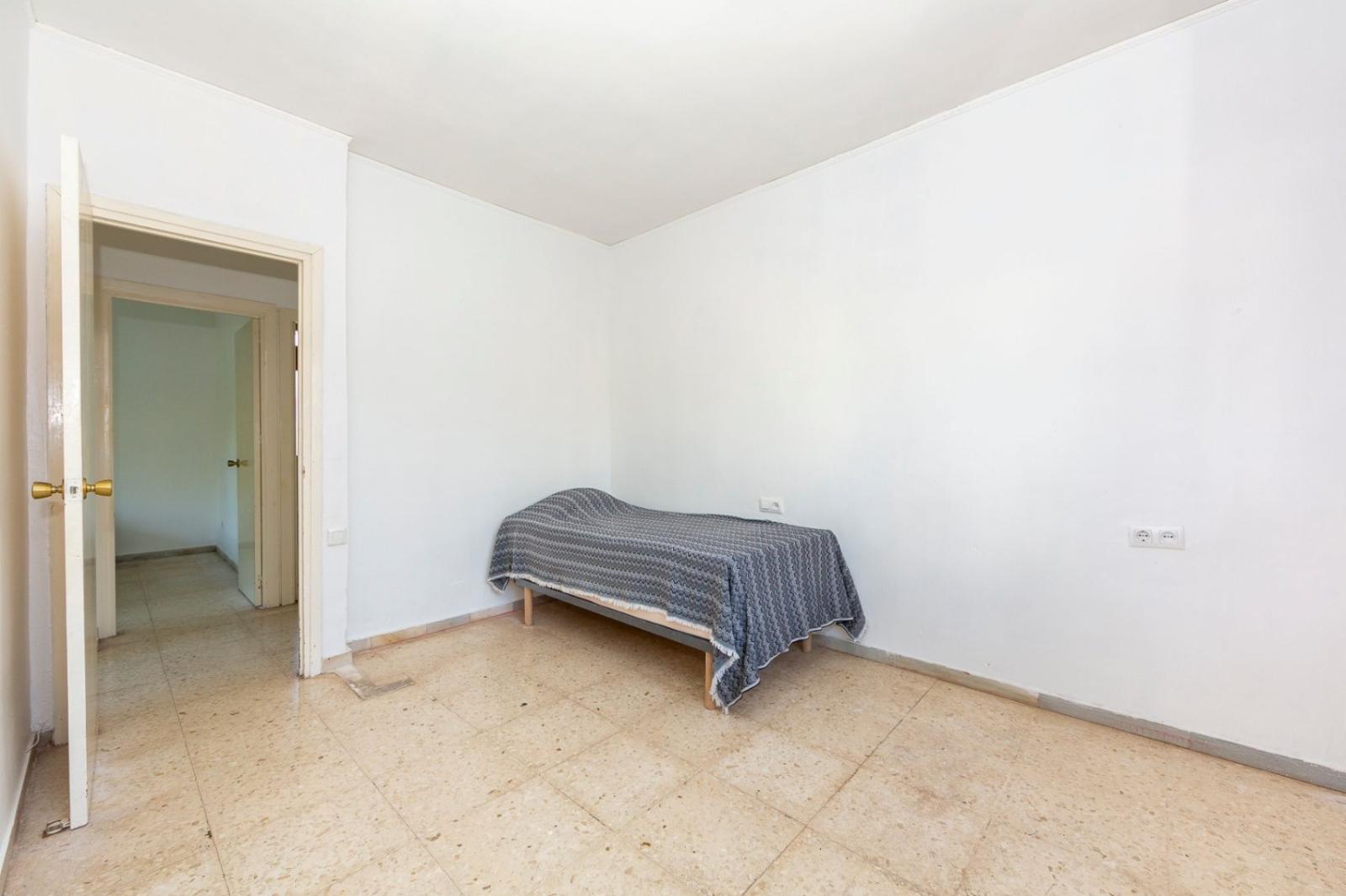 Chalet for Sale in Roquetas de Mar