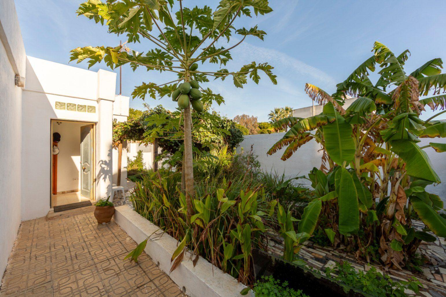 Chalet for Sale in Roquetas de Mar