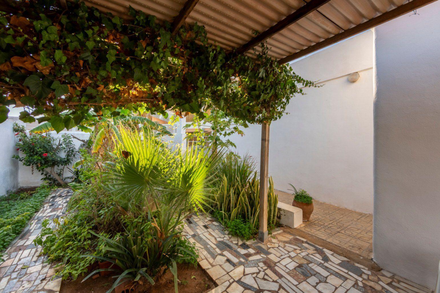 Chalet for Sale in Roquetas de Mar