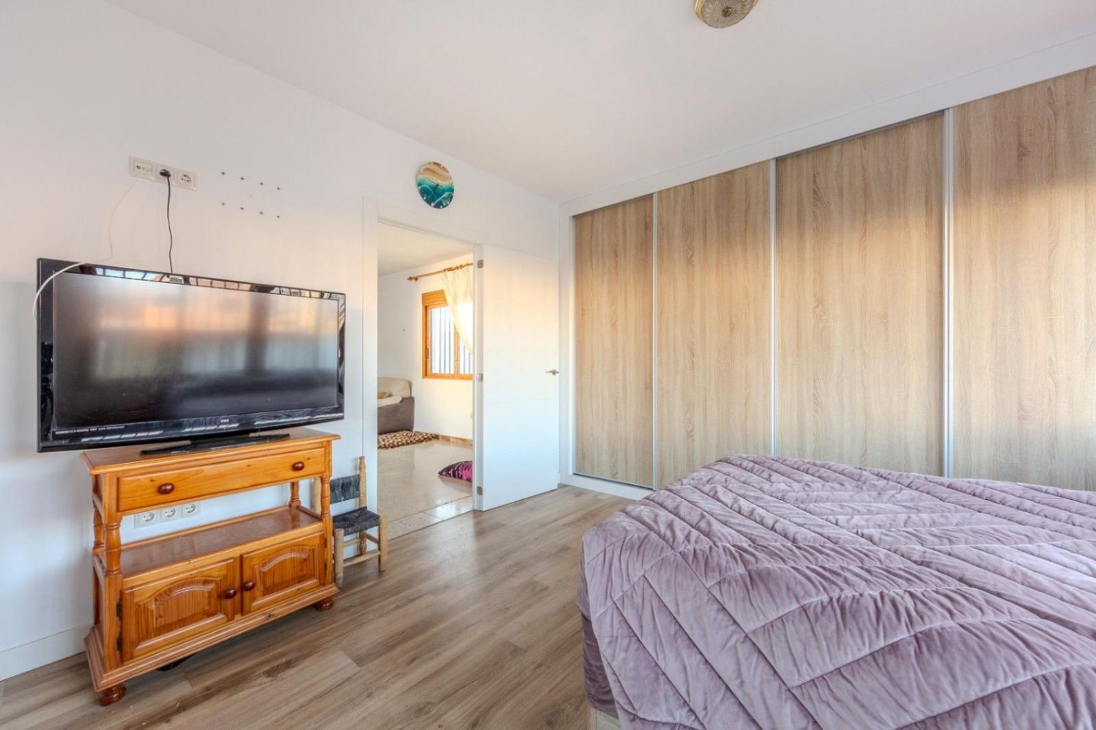 Chalet for Sale in Roquetas de Mar