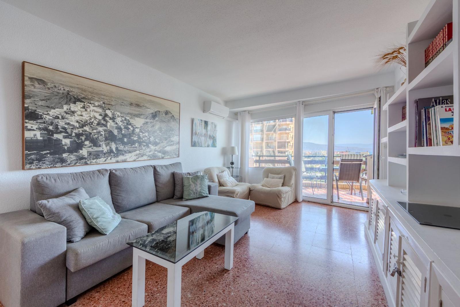 Flat for Sale in Roquetas de Mar