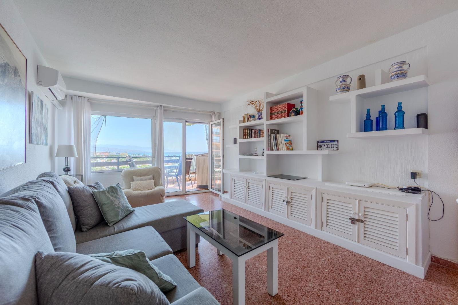 Flat for Sale in Roquetas de Mar