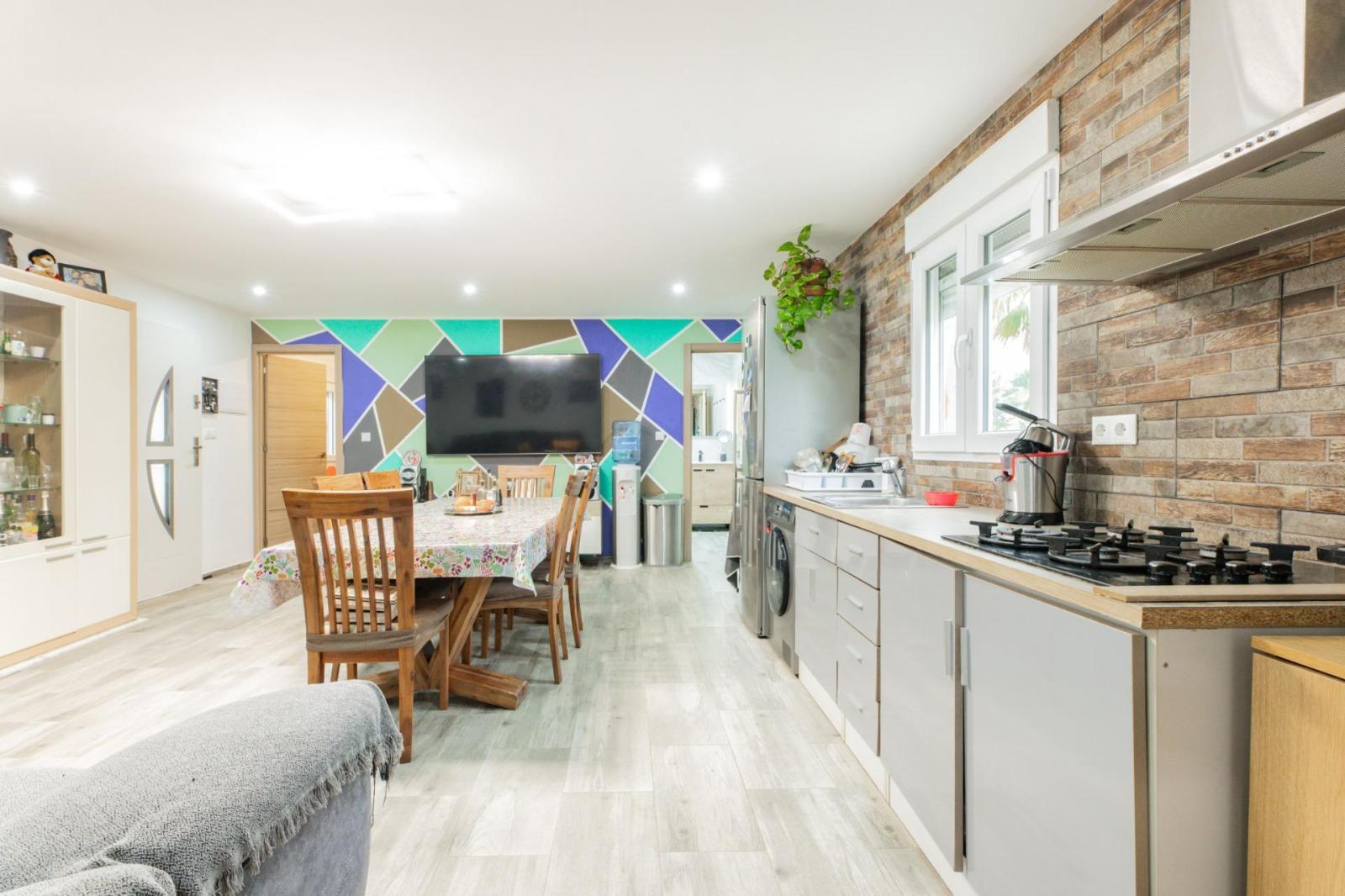 Chalet for Sale in Turís