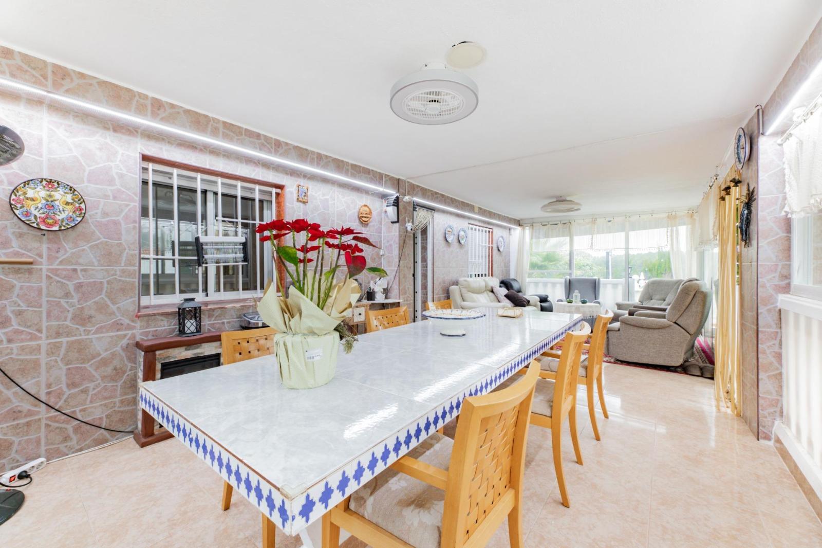 Chalet for Sale in Turís