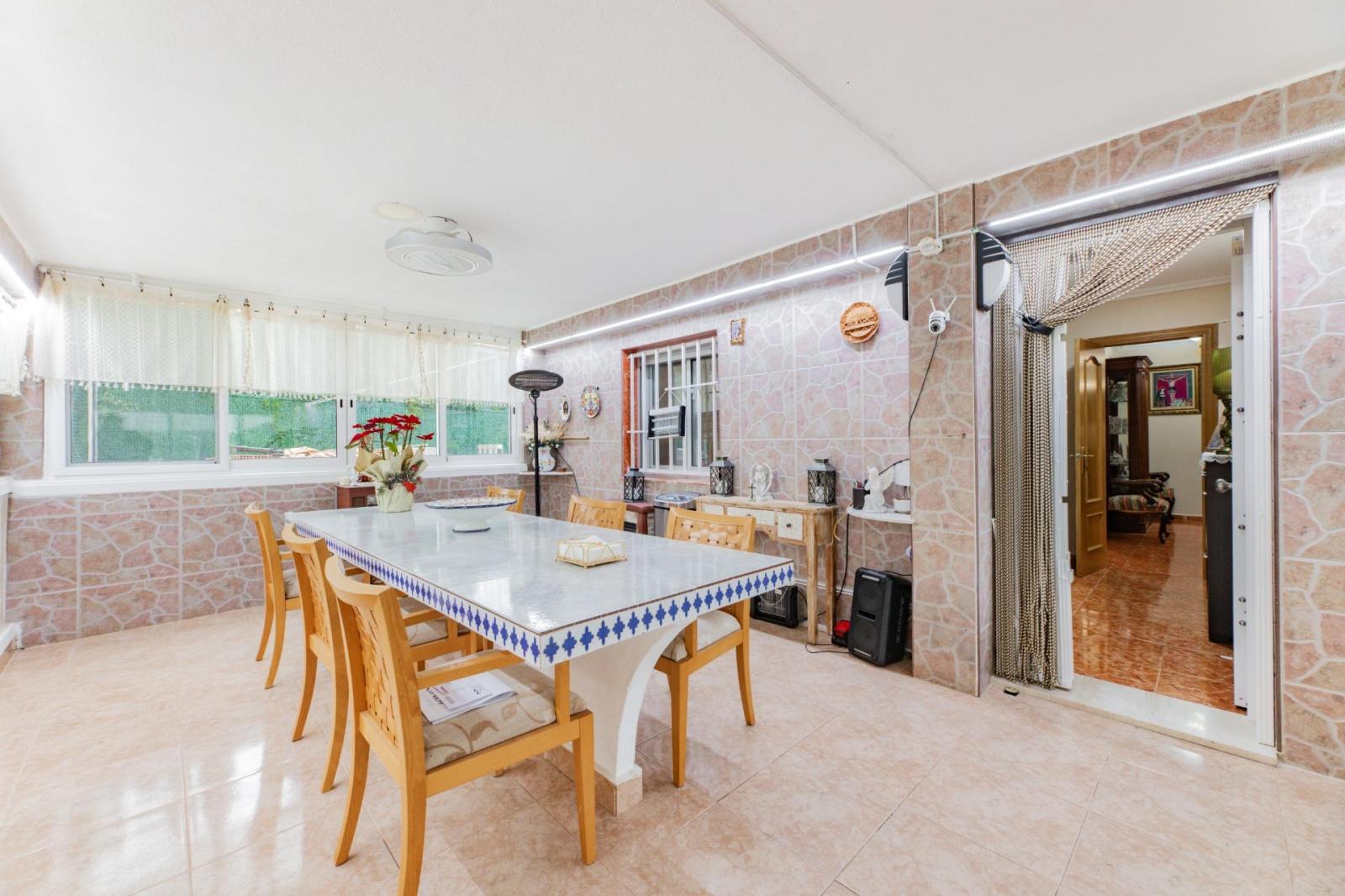 Chalet for Sale in Turís