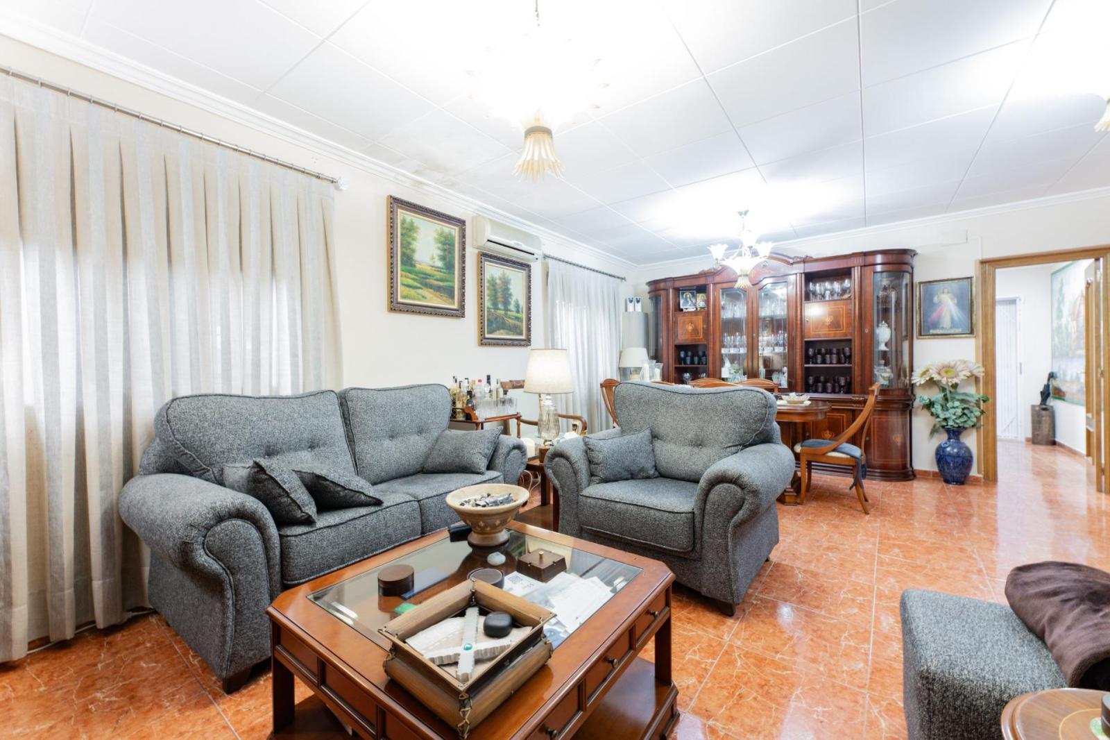 Chalet for Sale in Turís
