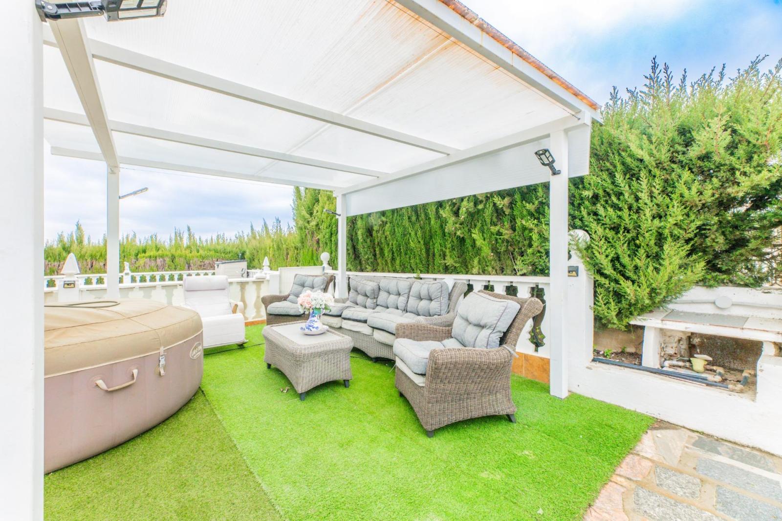 Chalet for Sale in Turís