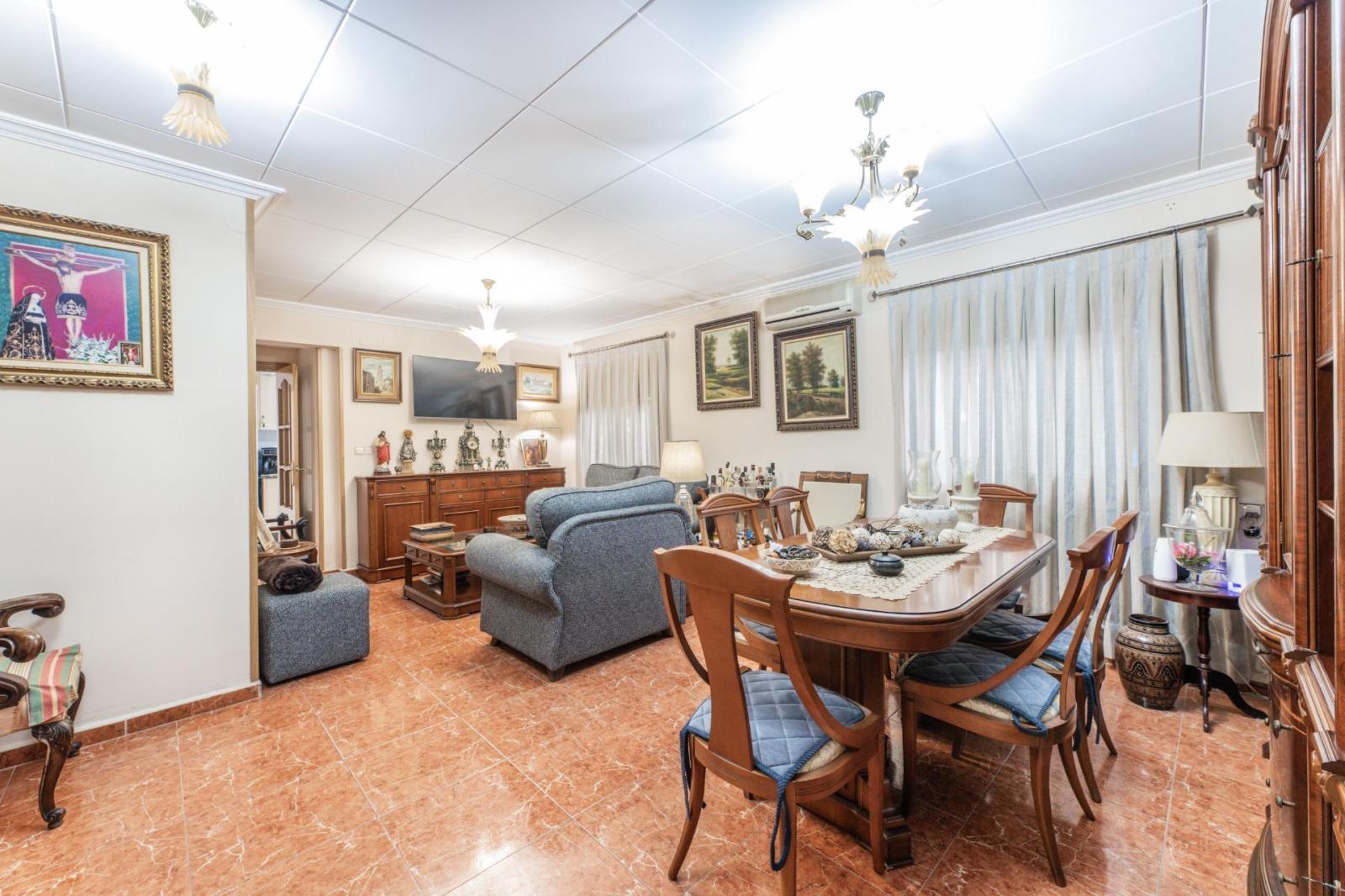 Chalet for Sale in Turís