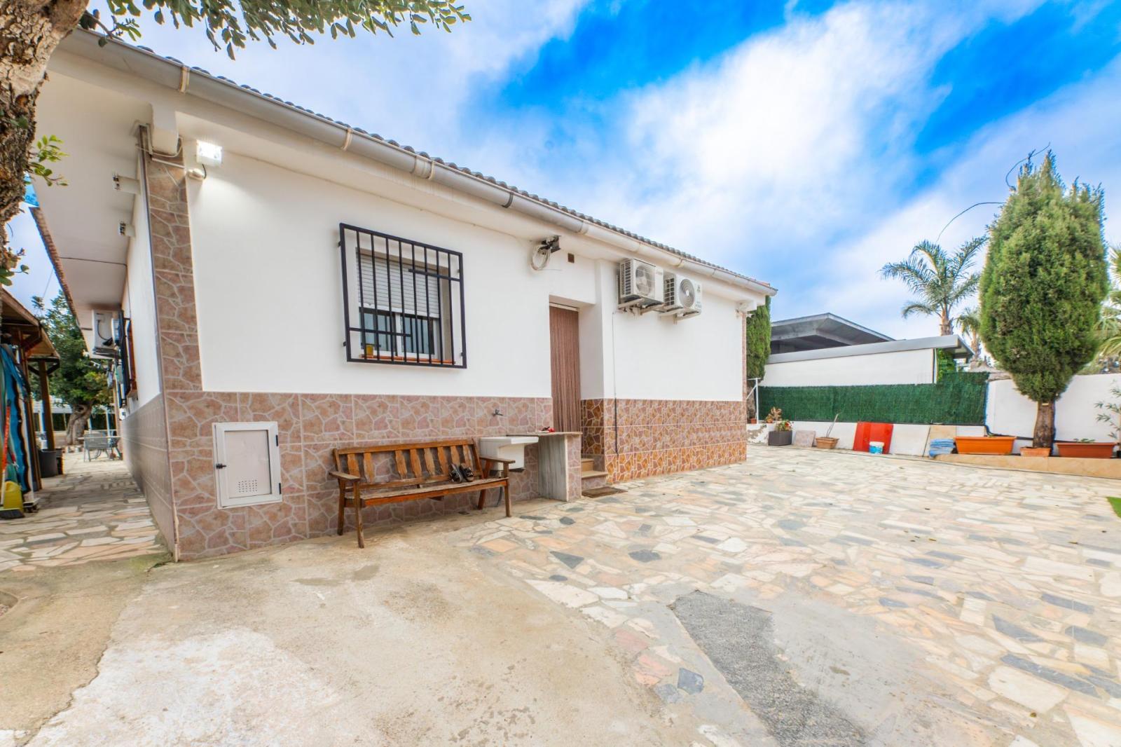 Chalet for Sale in Turís