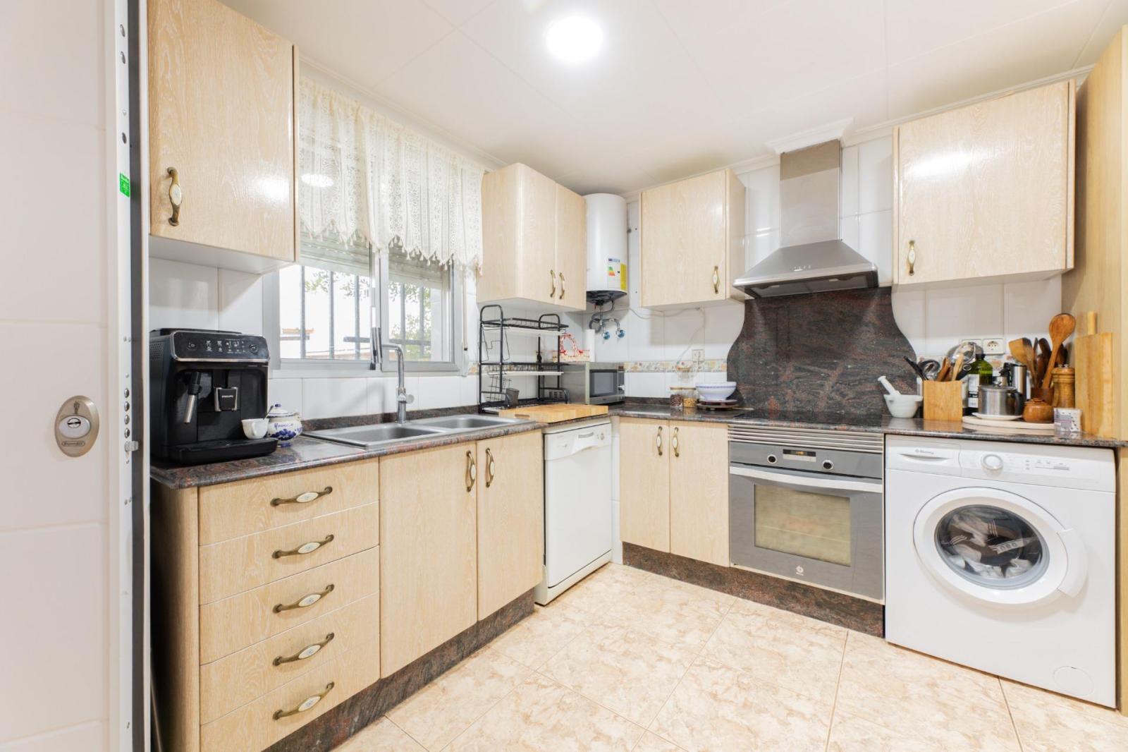Chalet for Sale in Turís